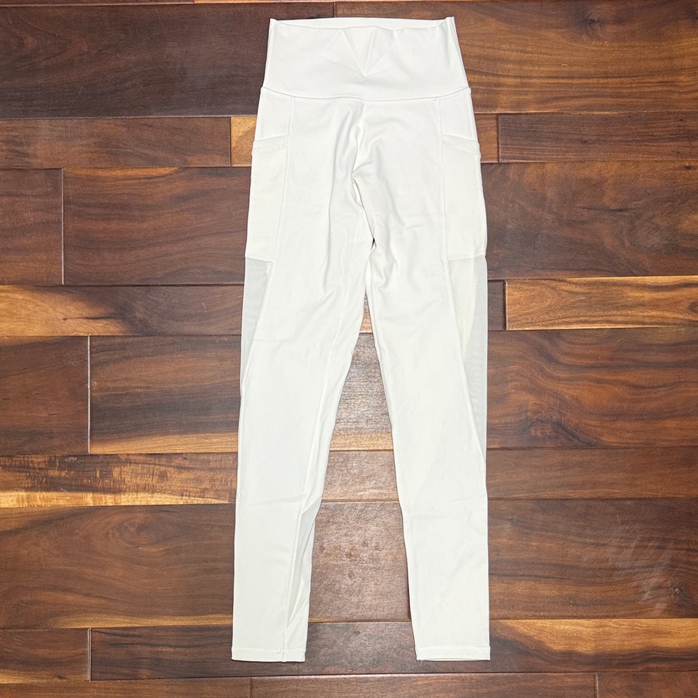 Offline by Aerie High-Waist White Leggings with Side Pockets and Mesh sides
